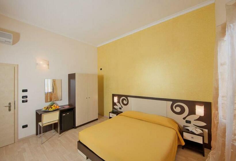 חדר סטנדרט לשלושה, Antica Rudiae Ricevimenti