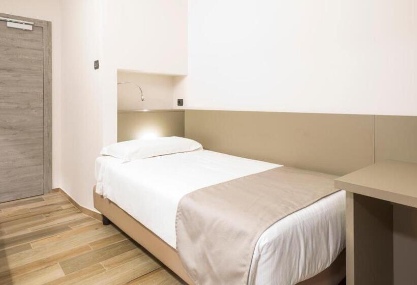 标准单人间, Baia Di Paré