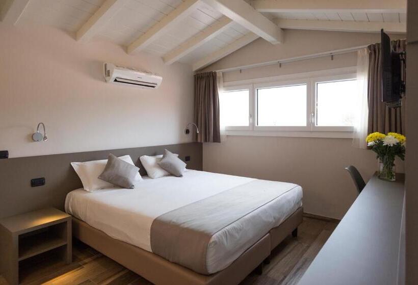 标准间带湖景, Baia Di Paré