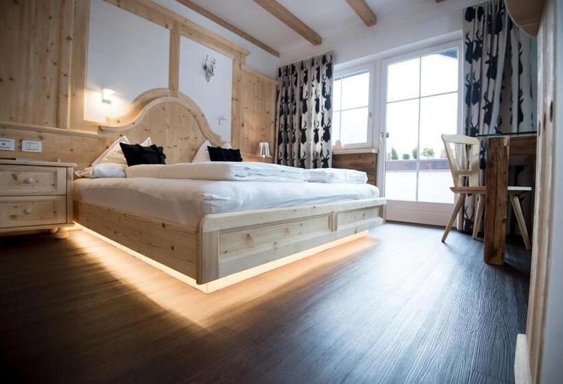 Номер Deluxe, Chalet S   Dolomites Design   Adults Recommended