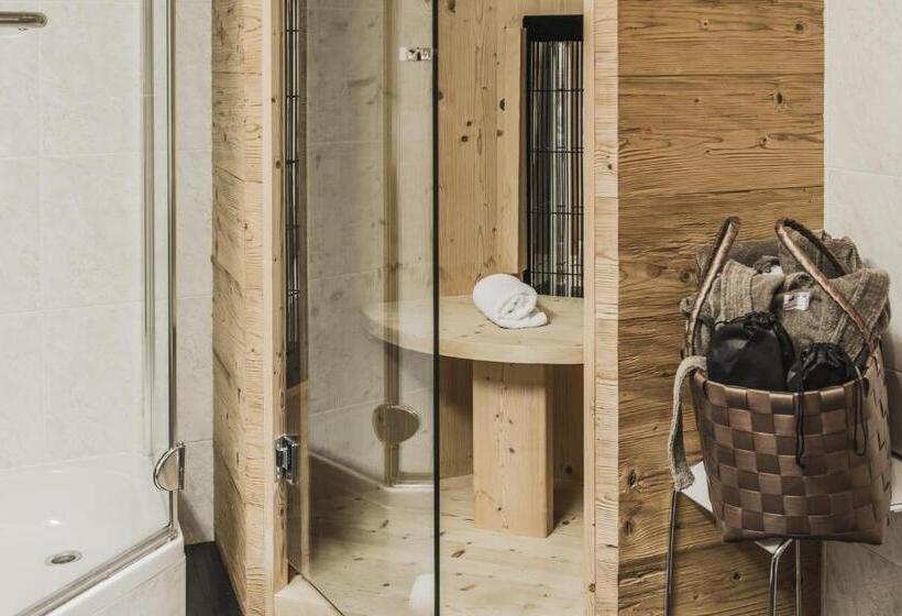 جناح, Chalet S Dolomites Design Adults Recommended