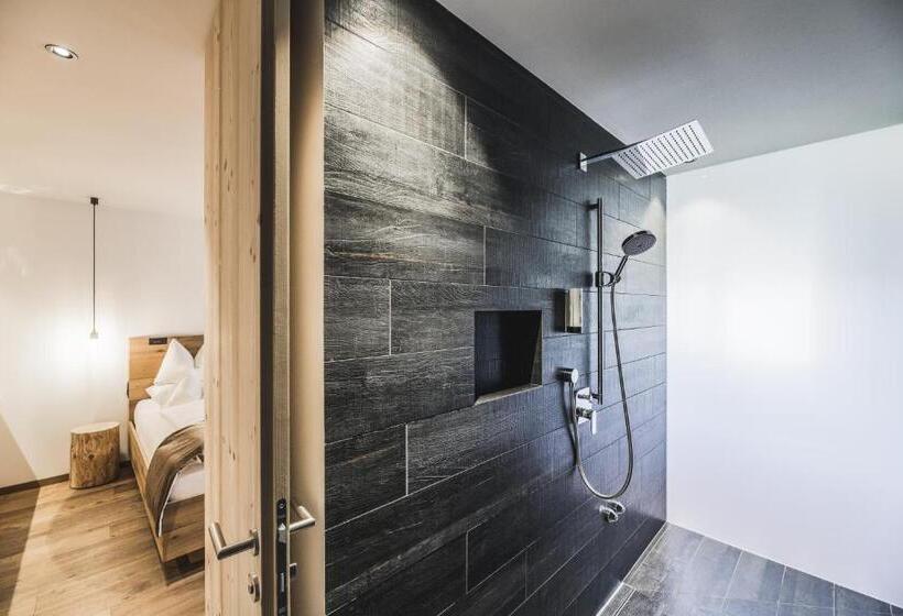 جناح, Chalet S Dolomites Design Adults Recommended