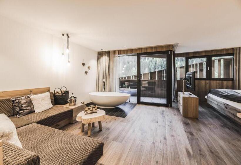 جناح, Chalet S Dolomites Design Adults Recommended