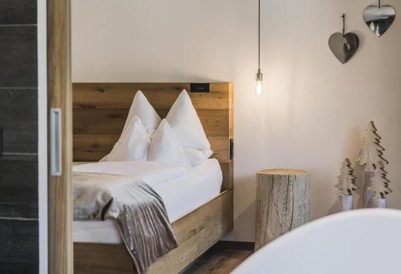Люкс Вид на Горы, Chalet S   Dolomites Design   Adults Recommended