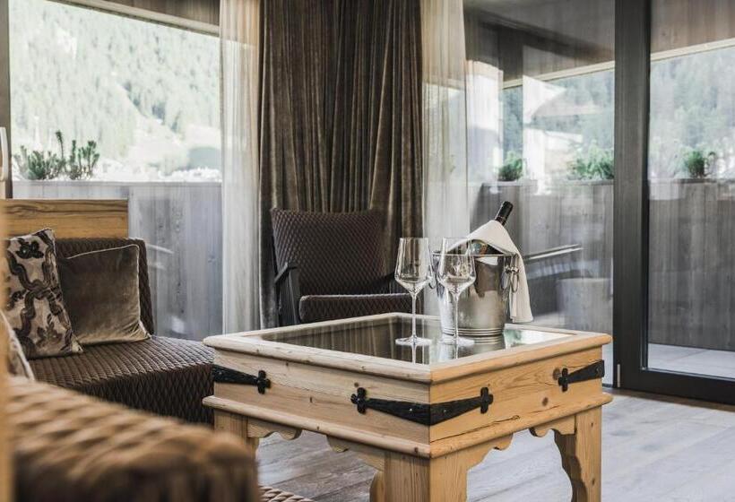 جناح مطلّ علي الجبل, Chalet S Dolomites Design Adults Recommended