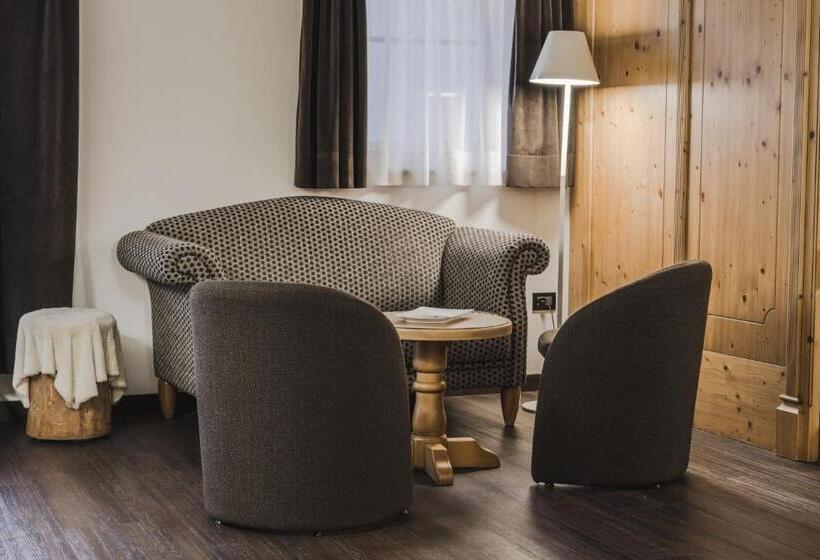 Семейный Номер, Chalet S   Dolomites Design   Adults Recommended