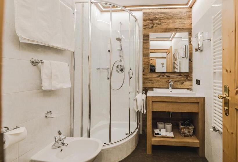 Семейный Номер, Chalet S   Dolomites Design   Adults Recommended