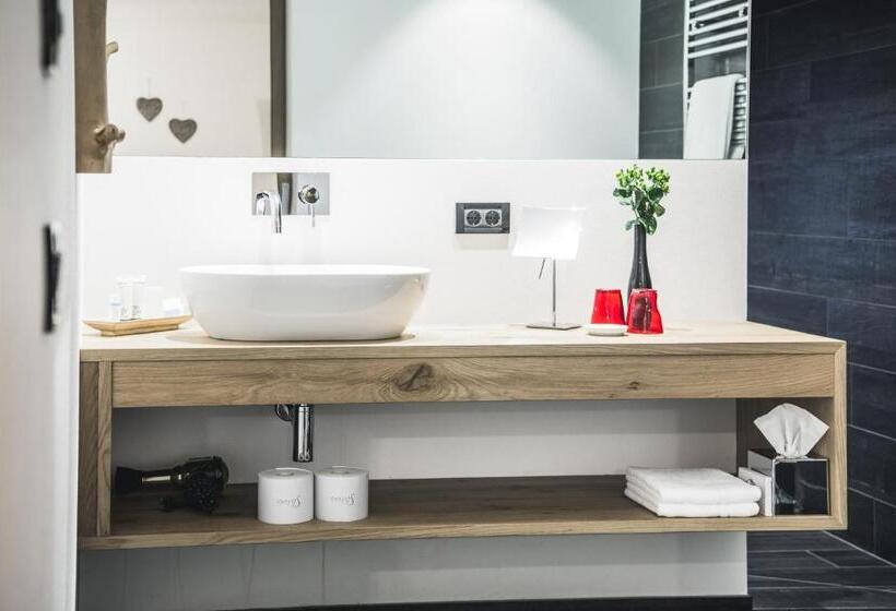 جناح جونيور, Chalet S Dolomites Design Adults Recommended