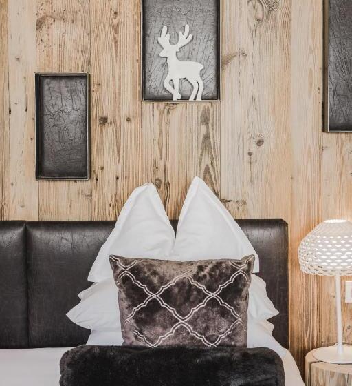 Полулюкс, Chalet S   Dolomites Design   Adults Recommended