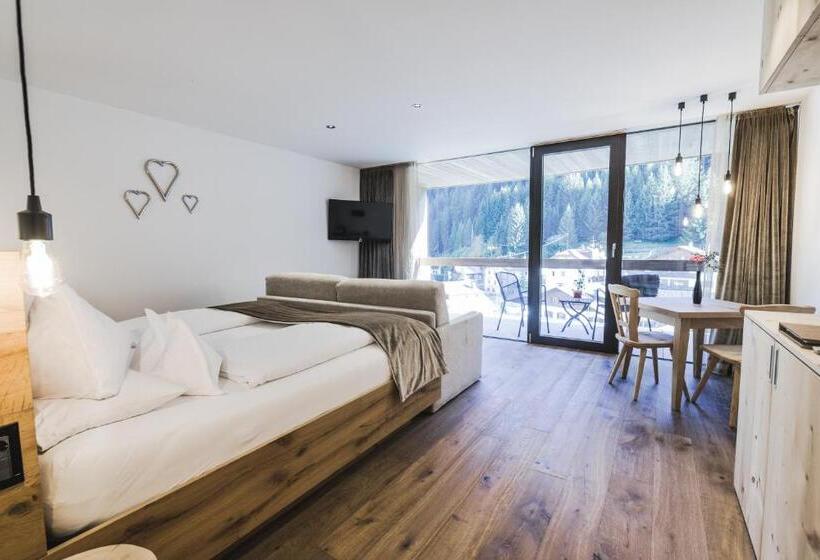 جناح جونيور, Chalet S Dolomites Design Adults Recommended