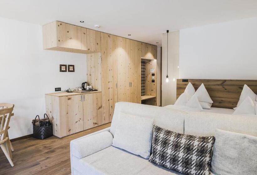 جناح جونيور, Chalet S Dolomites Design Adults Recommended