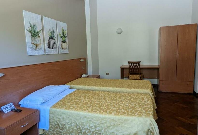 اتاق استاندارد یک نفره, Del Sole