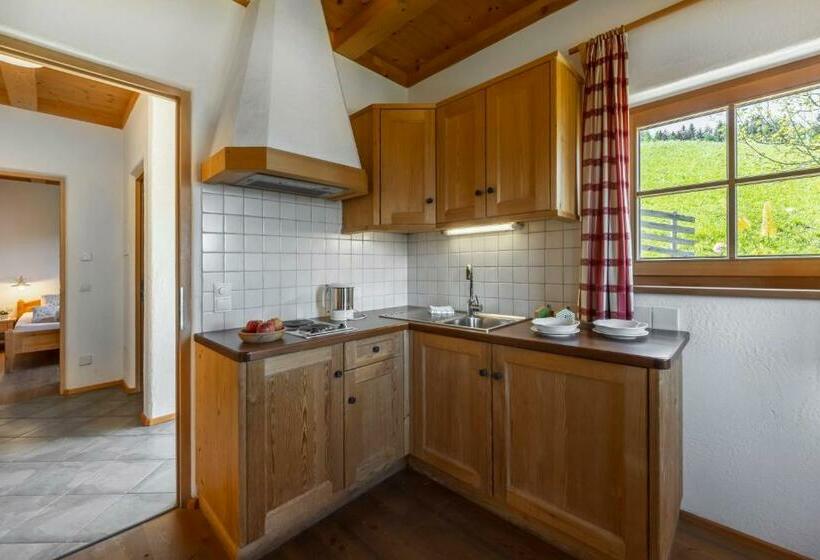 샬레, Familienalm Taser