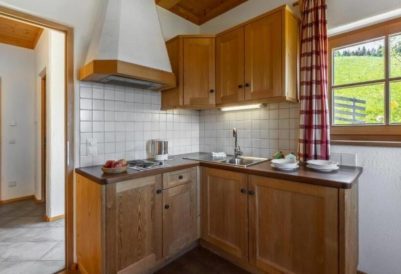 샬레, Familienalm Taser