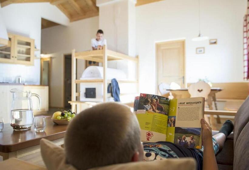 샬레, Familienalm Taser