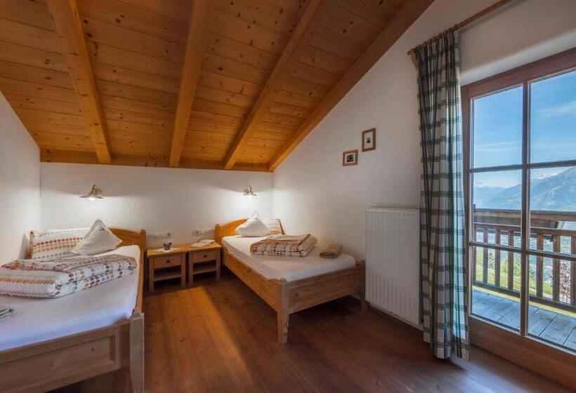 샬레, Familienalm Taser