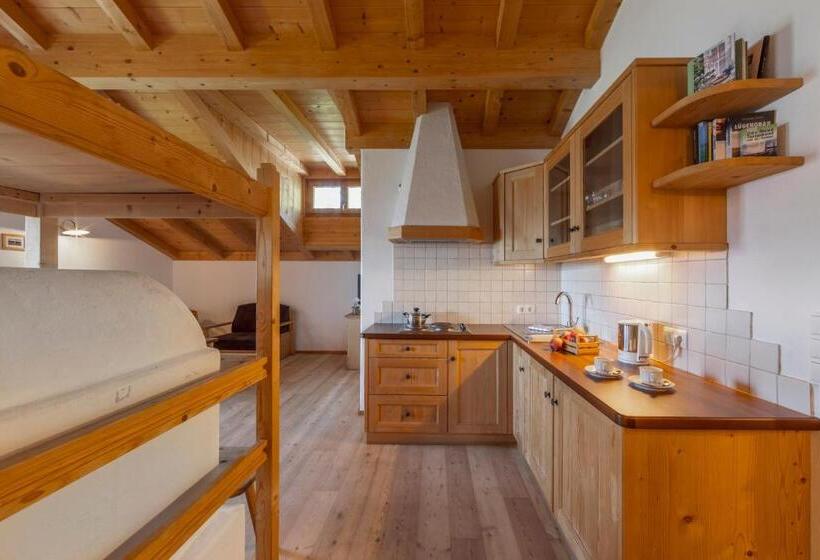 샬레, Familienalm Taser