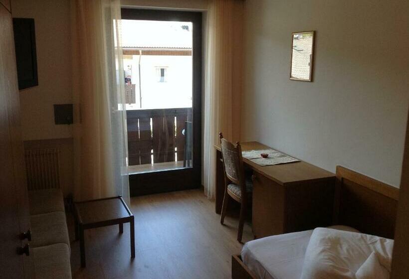 Номер Стандарт Индивидуальный с Балконом, Garnì Savoy