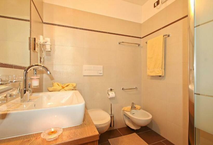 Семейный Номер Economy, Garnì Savoy