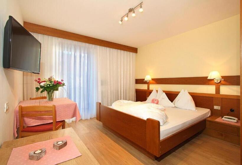 Номер Стандарт с Балконом, Garnì Savoy