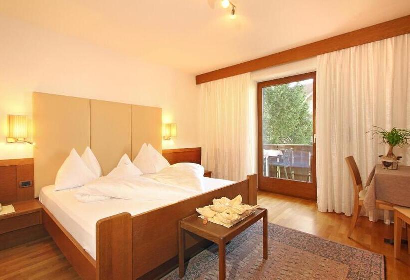 Номер Стандарт с Балконом, Garnì Savoy