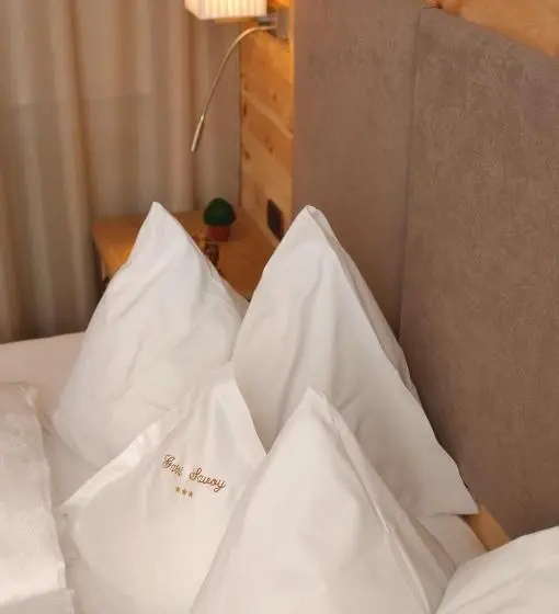 シングルデラックスルーム, Garnì Savoy