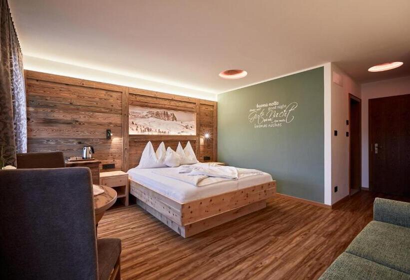 Номер Deluxe с Балконом, Garnì Savoy