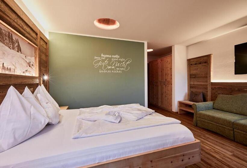 Номер Deluxe с Балконом, Garnì Savoy