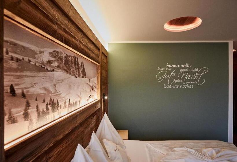 Номер Deluxe с Балконом, Garnì Savoy