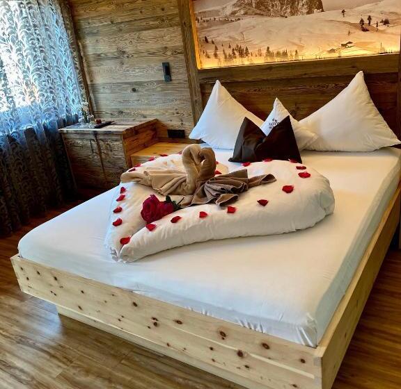 Номер Deluxe с Балконом, Garnì Savoy