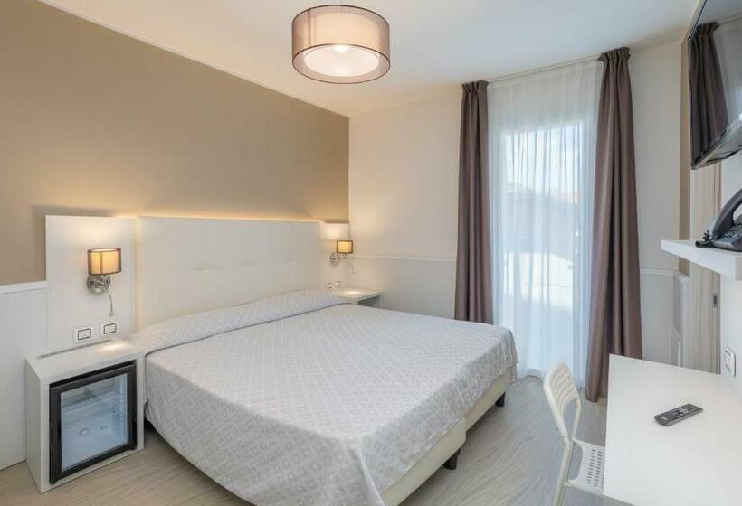 バルコニー付きスタンダードルーム, Garni' Serena