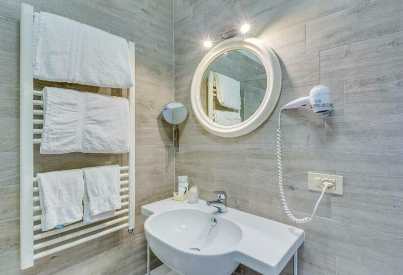 バルコニー付きスタンダードルーム, Garni' Serena