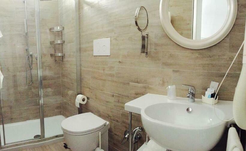 オーシャンビュースタンダードルームバルコニー付き, Garni' Serena