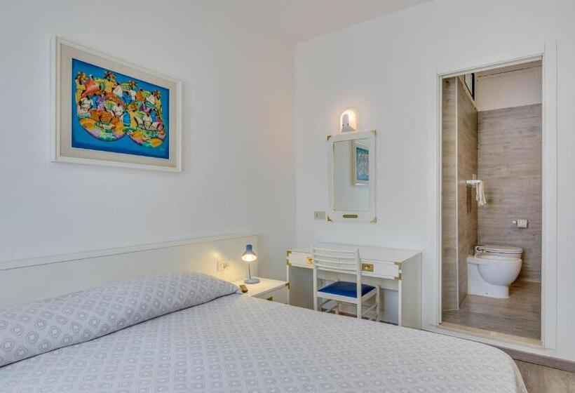 インサイドエコノミールーム, Garni' Serena