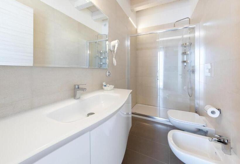 ジェットバス付きオーシャンビュースイート, Garni' Serena