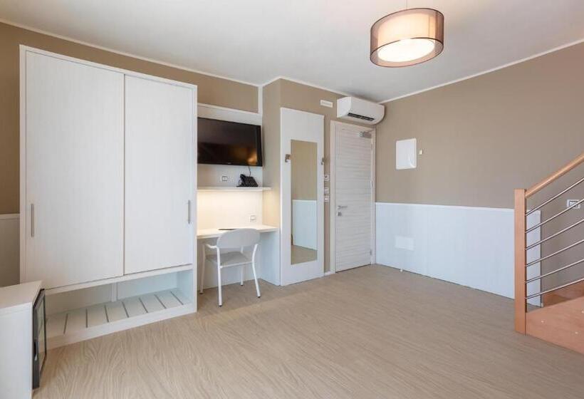 ジェットバス付きオーシャンビュースイート, Garni' Serena