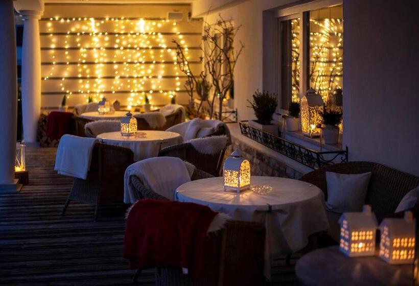 חדר בסיסי עם מרפסת, Gran Fanes