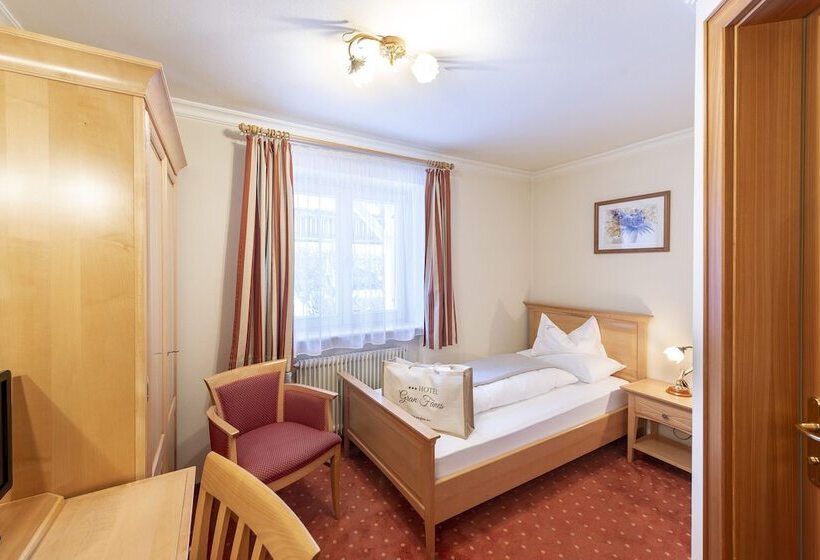 חדר סטנדרט יחיד, Gran Fanes