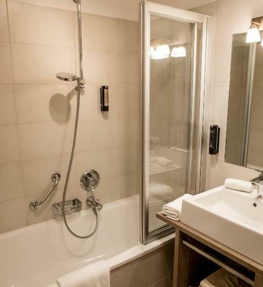 标准间带山景, Gruber