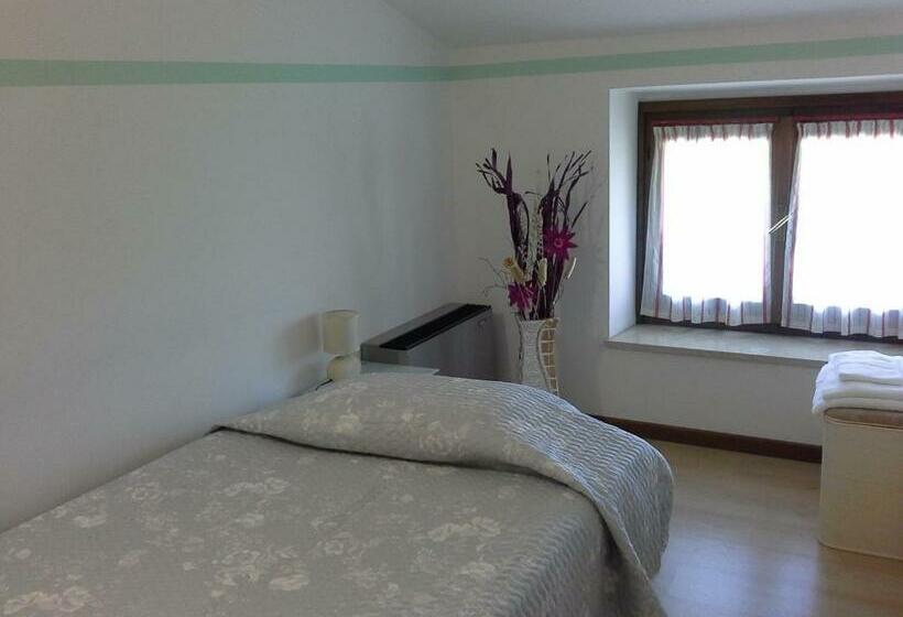 标准单人间, La Rama