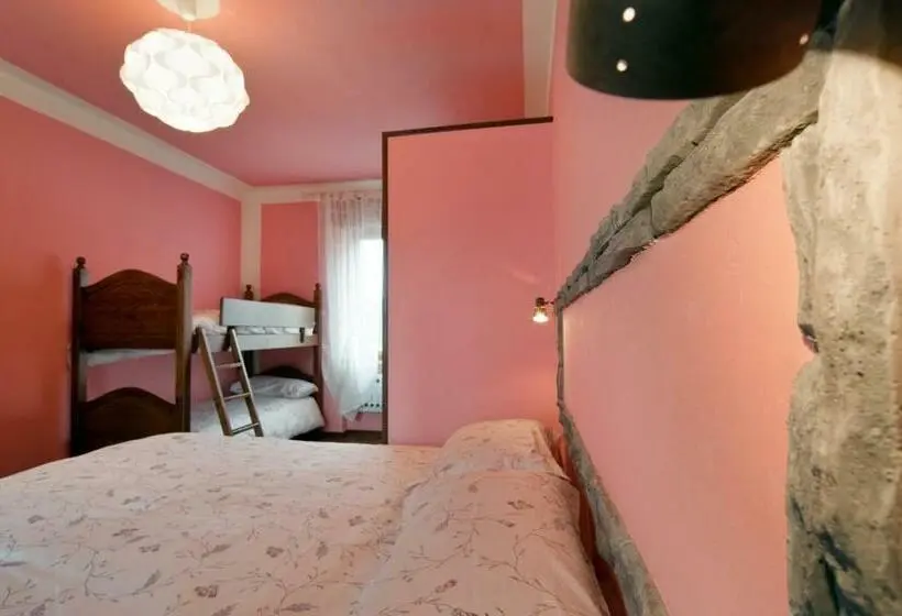 Standard Neljän Hengen Huone, Locanda Romana