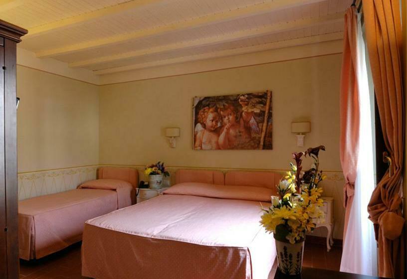 Номер Стандарт Трехместный, Locanda San Barnaba