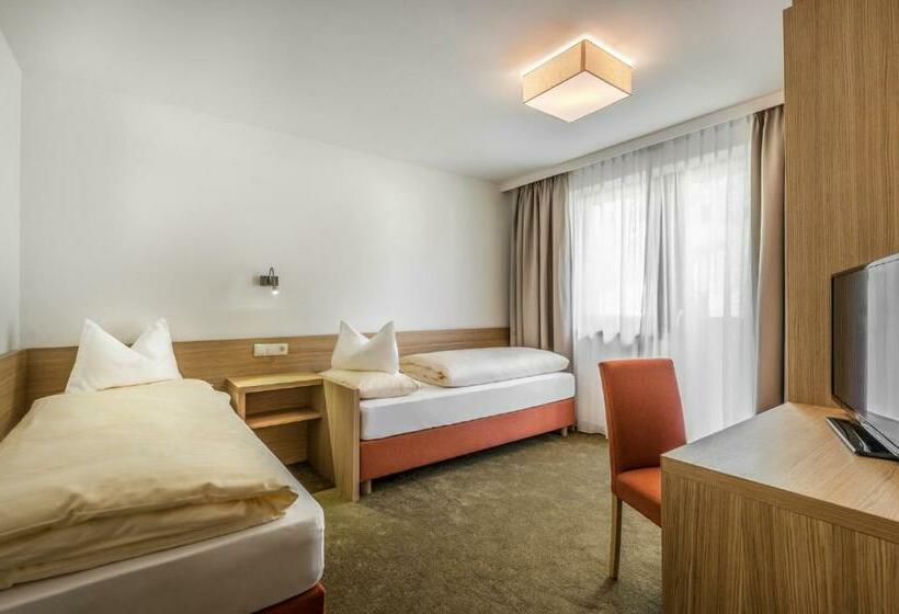 Представительский семейный номер, Miramonti