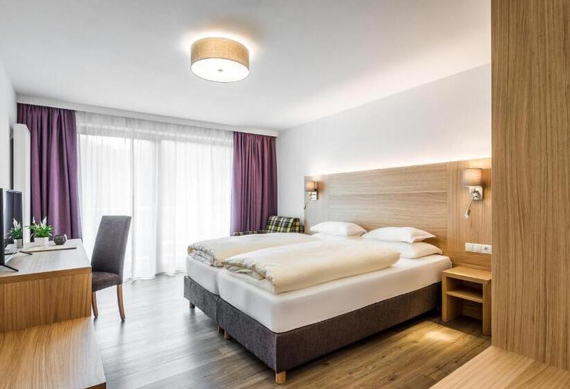 Номер Стандарт с Балконом, Miramonti