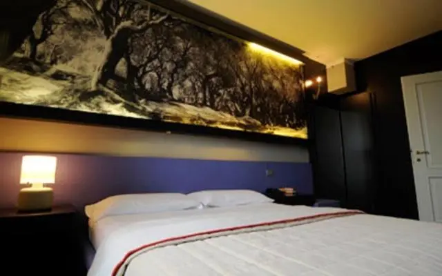 Suite, Nine