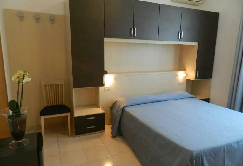 Standard Yhden Hengen Huone, Patrizia
