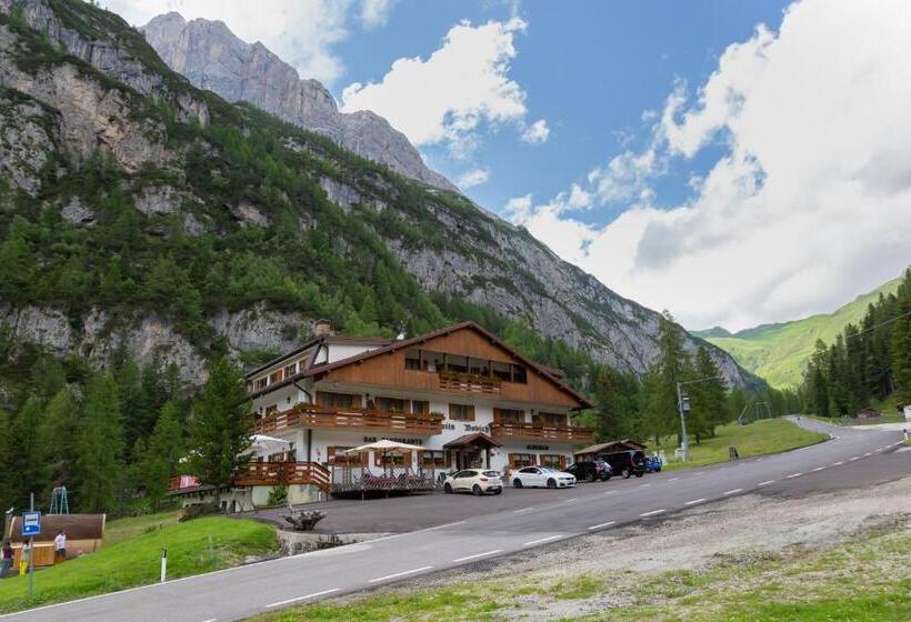 Номер Deluxe, & Ristorante Baita Dovich