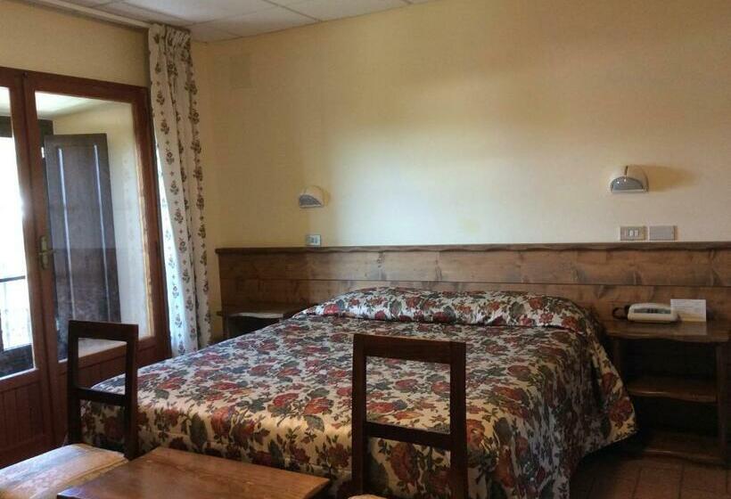 اتاق استاندارد سه نفره, Ristorante Regina