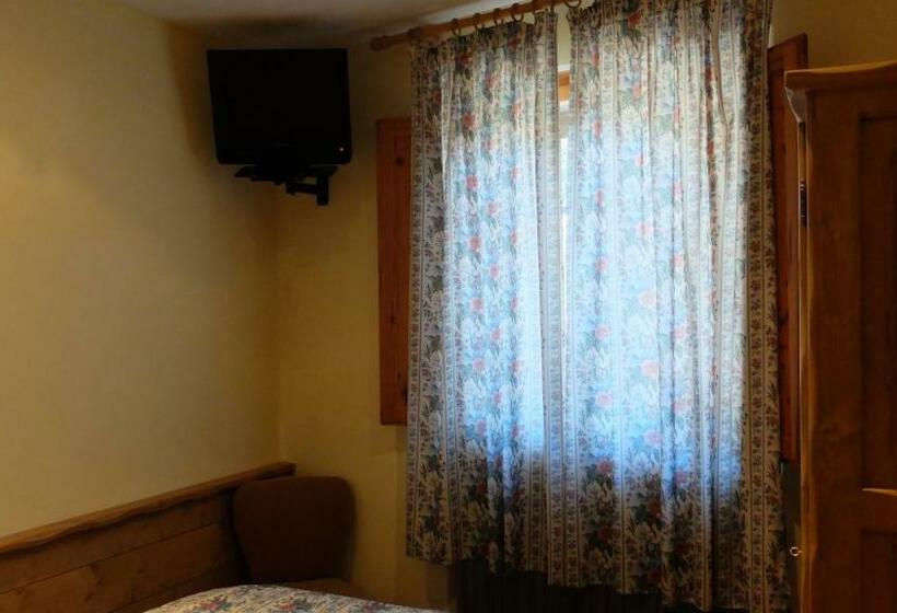 اتاق استاندارد یک نفره, Ristorante Regina