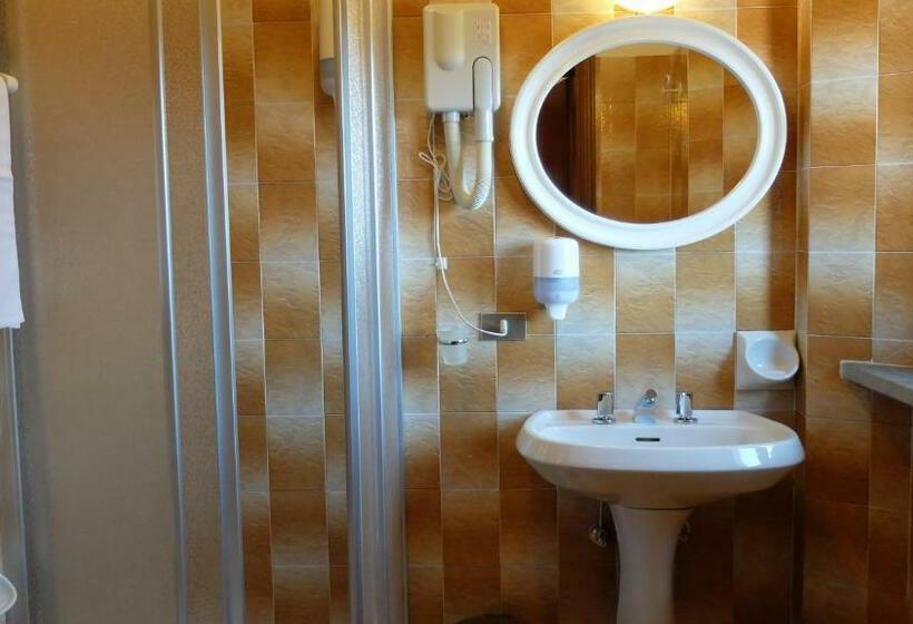 اتاق استاندارد, Ristorante Regina